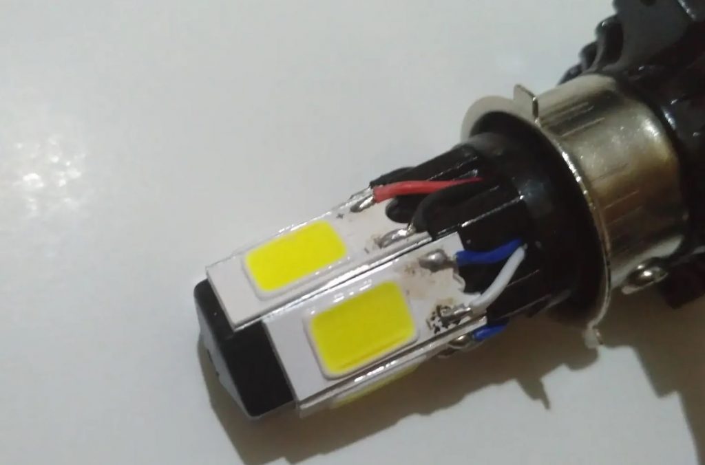 Mengganti Lampu Motor (Sumber Gambar: Google)