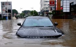 Komponen Mobil Terkena Banjir: Apa Saja Yang Harus Diperiksa Agar Tidak Rusak? 1
